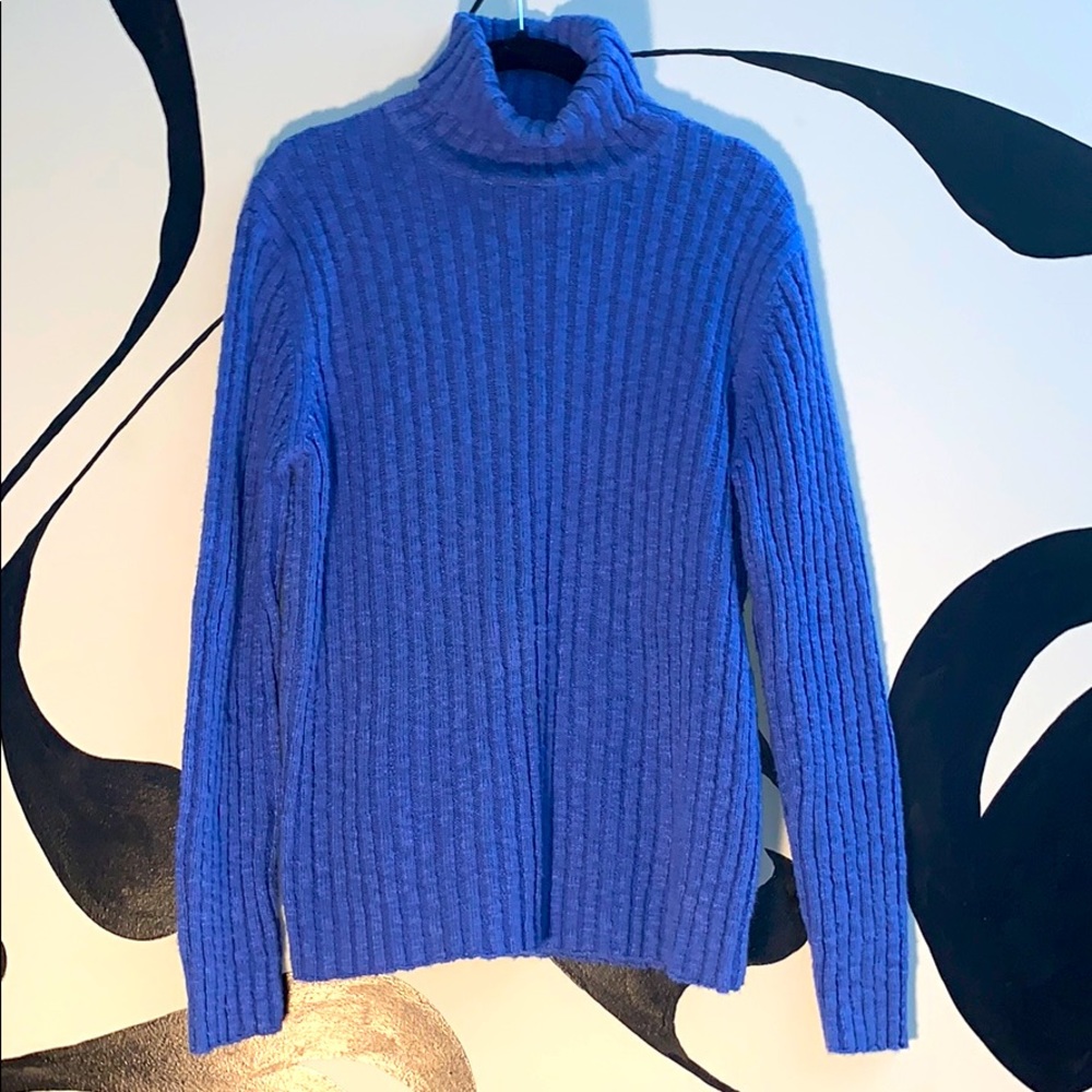 North Style blue turtleneck sweater